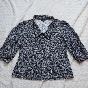 Ditsy Daisy Floral 3/4 sleeve Stretch top Cottagecore Career Office Work Fall